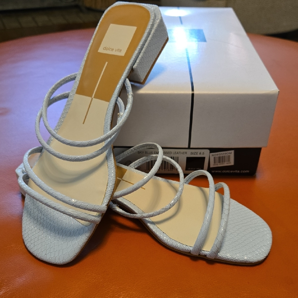 🆕 Dolce Vita Light Blue Strappy Sandals Leather Embossed